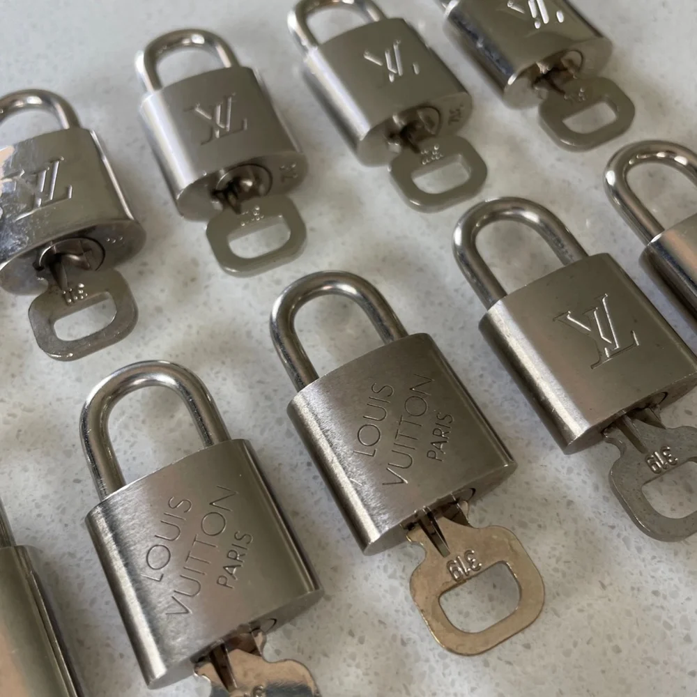 Authentic Louis Vuitton Silver Padlock Lock & Key - Picture 6 of 15